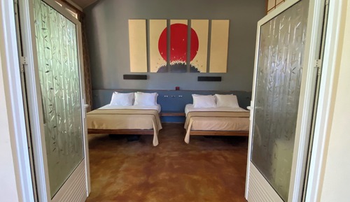 Oriental Cabin 1