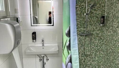 Casa móvil Premium, vistas al lago (Wohnmobil-Stellplatz)