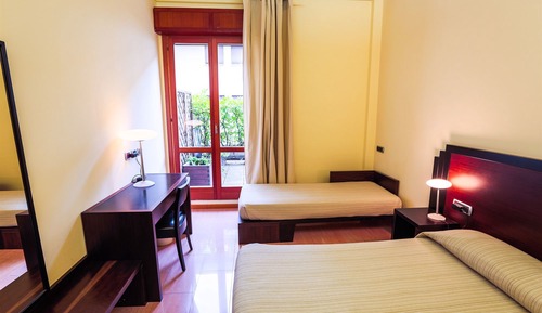 Habitación clásica con 1 cama doble o 2 individuales