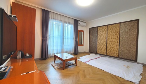 Standard Ondol Room