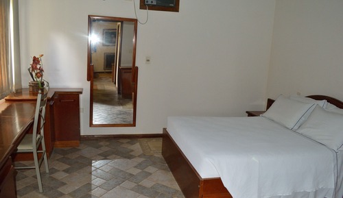 Habitación estándar con 1 cama doble o 2 individuales, 1 habitación