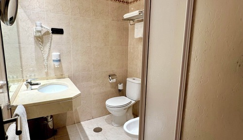 Habitación económica doble (2 personas)