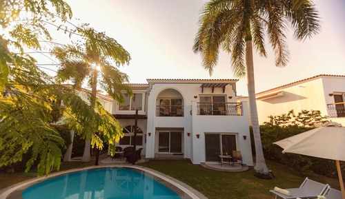 Habitación superior, varias camas, vistas al mar (Giza Villa)