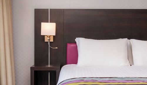 Habitación estándar, 1 cama de matrimonio grande (Airport View)