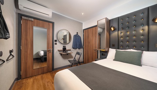 Habitación doble, accesible para personas con discapacidad, sin ventanas