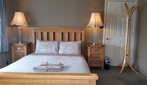 Habitación doble, 1 cama de matrimonio, baño privado