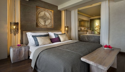 Grand Deluxe Room