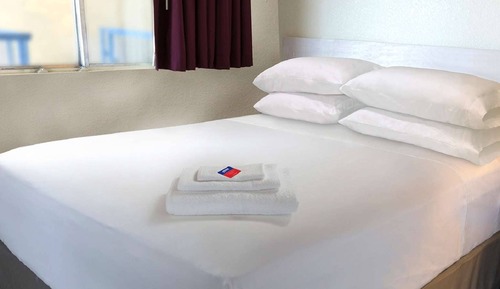 Habitación, 1 cama de matrimonio grande, accesible para personas con discapacidad, no fumadores