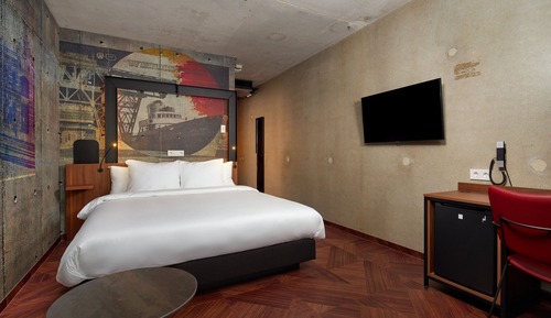 City Comfort Room