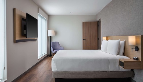 Suite, 1 cama de matrimonio grande con sofá cama
