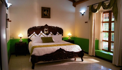 Villa presidencial, varias habitaciones, bañera de hidromasaje, vistas al jardín