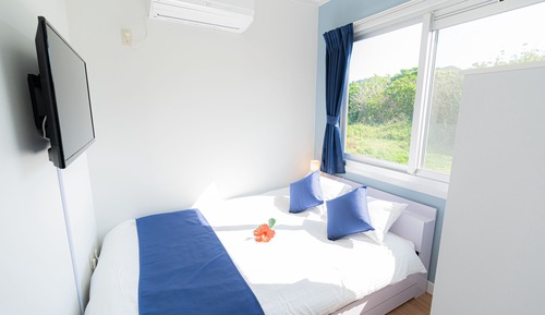 Casa básica, 2 habitaciones, no fumadores (Private Vacation Home)