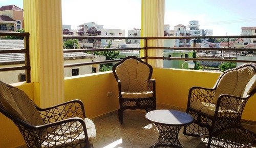 Estudio, 1 habitación, balcón, vistas a la ciudad