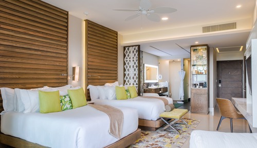 Junior Suite 2 Queen Beds