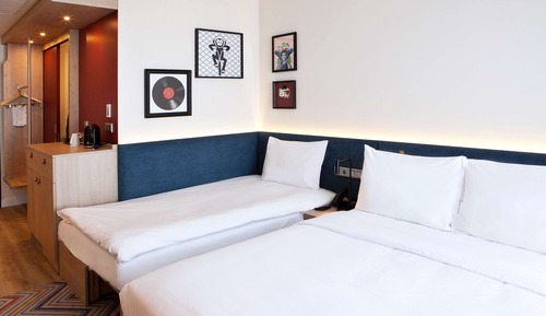 Habitación, 1 cama de matrimonio con sofá cama