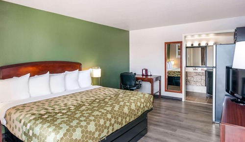 Habitación, 1 cama de matrimonio grande con sofá cama, no fumadores (Efficiency)