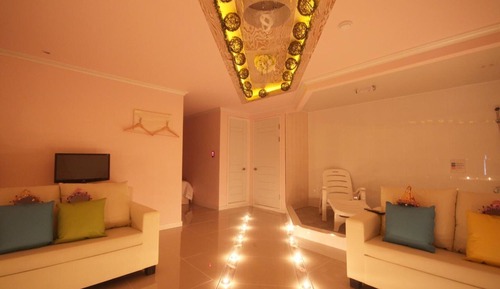 Room (Event Room)