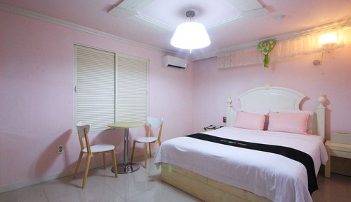 Room (Standard-M)