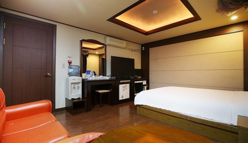 Room (Special Room)