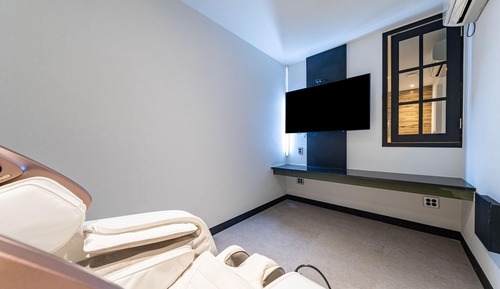Room (VIP (available for viewing nuad 2pc/n)