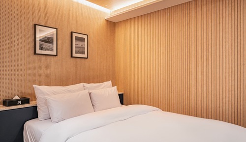 Room (Event Room)
