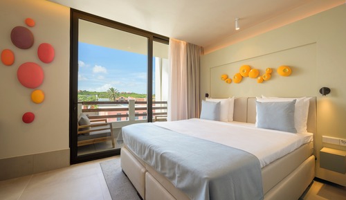 Habitación doble, balcón, vistas a la ciudad