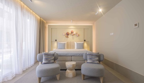 Habitación Deluxe doble, balcón, vistas parciales al mar