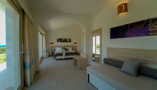 Habitación triple Confort, vistas al mar