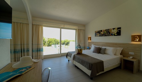 Habitación Confort con 1 cama doble o 2 individuales, vistas al mar