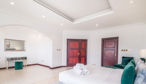 Villa Deluxe