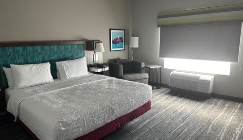 Habitación, 1 cama de matrimonio grande con sofá cama, no fumadores, frigorífico y microondas