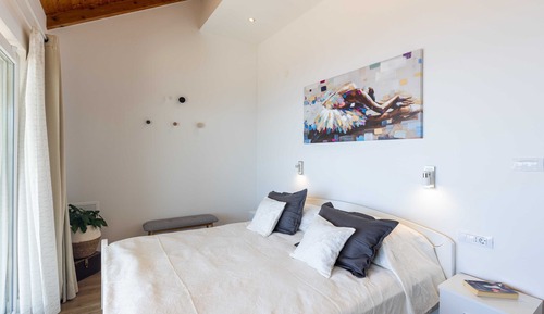 Apartamento (Two Bedroom Apartment with Balcony)
