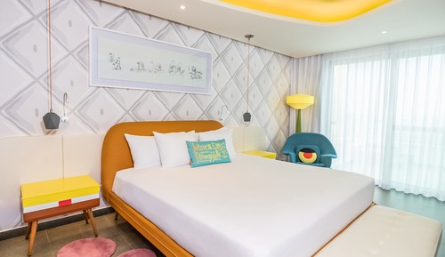 Pineapple Suite