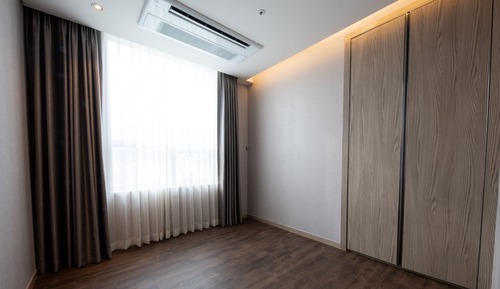 Corner Royal Suite