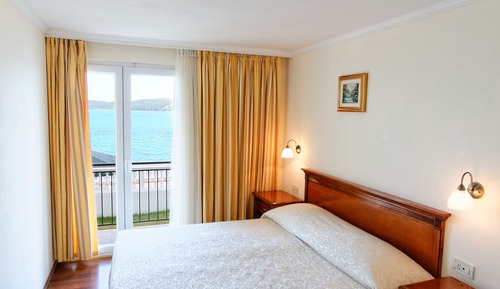 Habitación Deluxe con 1 cama doble o 2 individuales, vistas al mar