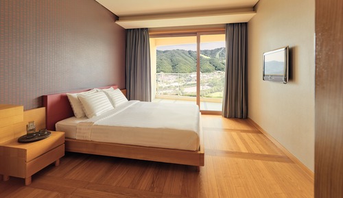 [2N PKG] Silver Suite(Kitchen/Park View)-Choose1 IndoorPool or InfinityPool for 4 (only once for 2N)