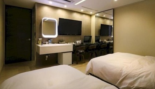 Room (Standard Twin)