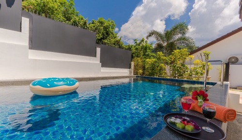 Villa familiar, 2 habitaciones, piscina privada