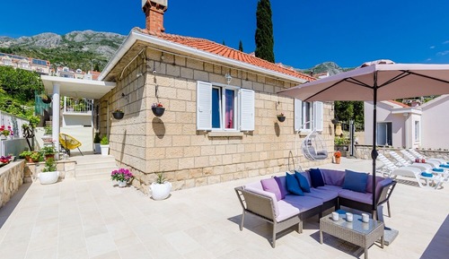 Casa (Three Bedroom Holiday Home)