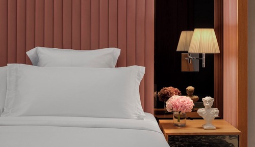 Habitación Signature, 1 cama de matrimonio grande, vistas a la ciudad