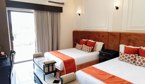Standard Room, 2 Double Beds