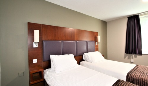 Habitación con 1 cama doble o 2 individuales