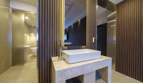 Room (Premium S / River &amp; Park View / D)