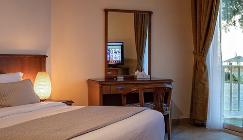 Suite familiar, 2 habitaciones, no fumadores, vistas al jardín