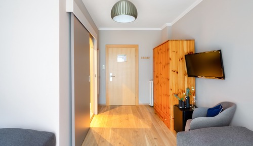 Habitación con 2 camas individuales, balcón