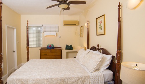 Apartamento, 1 habitación, patio, vistas al jardín