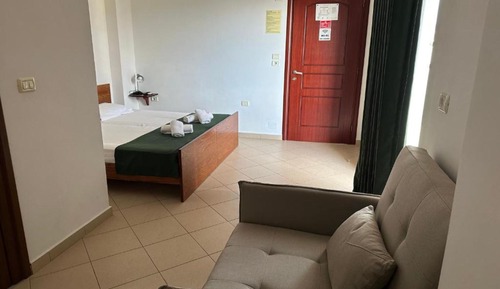 Triple Room with Shared Balcony