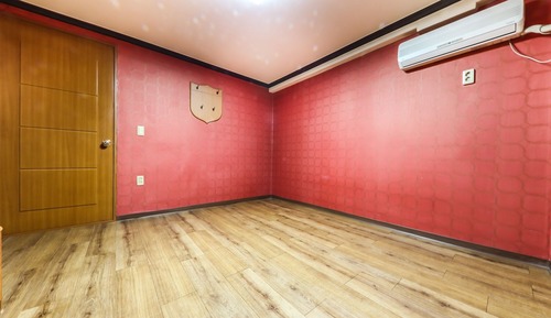 Room (Ondol family room)