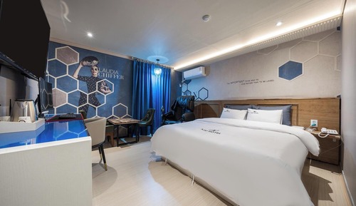 Room (Special room (with massage chair / Ne)