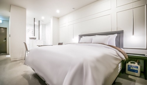 Room (Grand House)